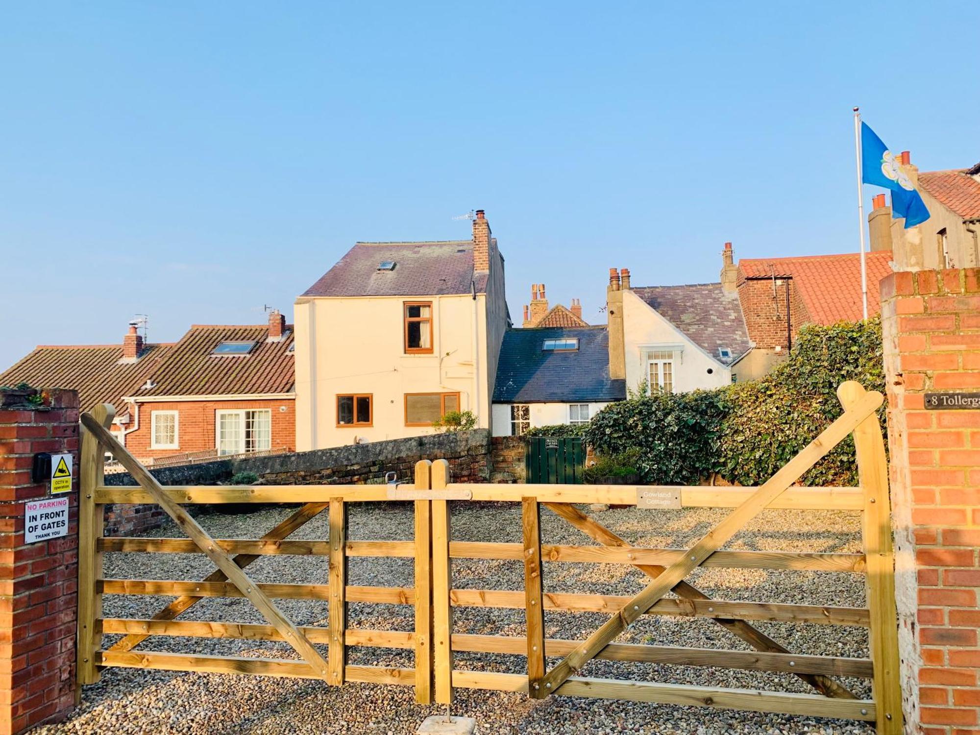 Gowland Cottage, Old Town, Scarborough Exterior photo